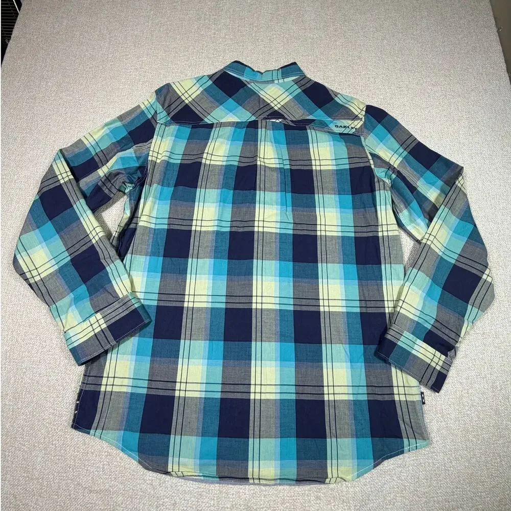 Oakley Men L Blue White Plaid Long Sleeve Button Front Casual Outdoor Shirt